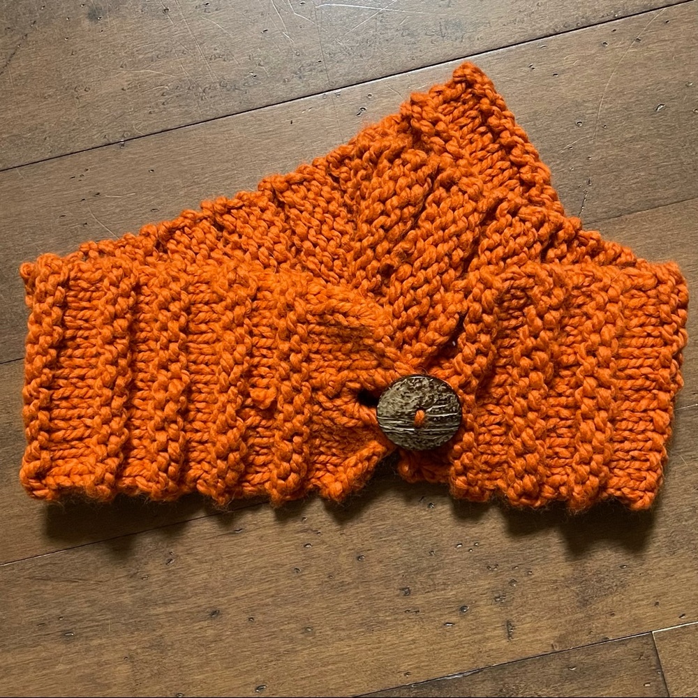 NC Highland Wool Infinity Scarf Button Cowl Wrap